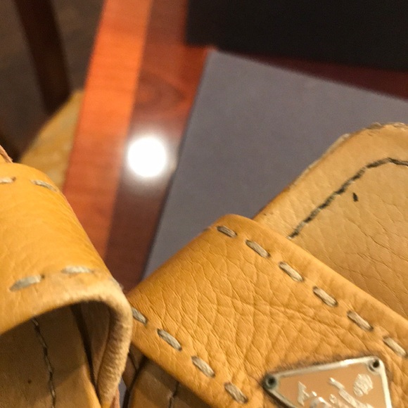 Prada slip on natural color - Picture 6 of 6